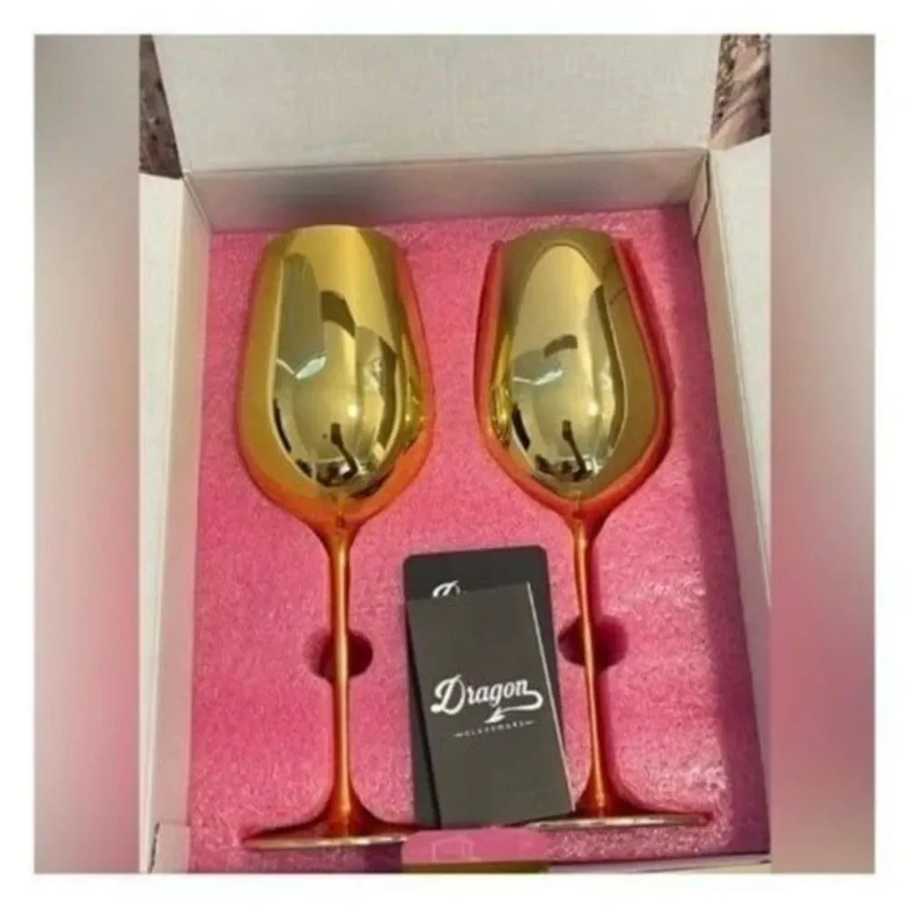 set of 2 barbie dreamhouse gold wine glasses